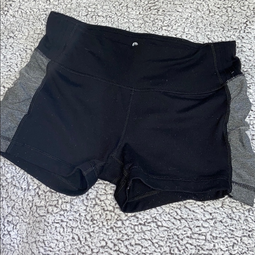 90 Degree Spandex shorts (XS)
